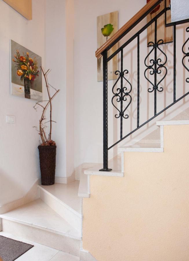 Villa Intrada Брела Екстериор снимка